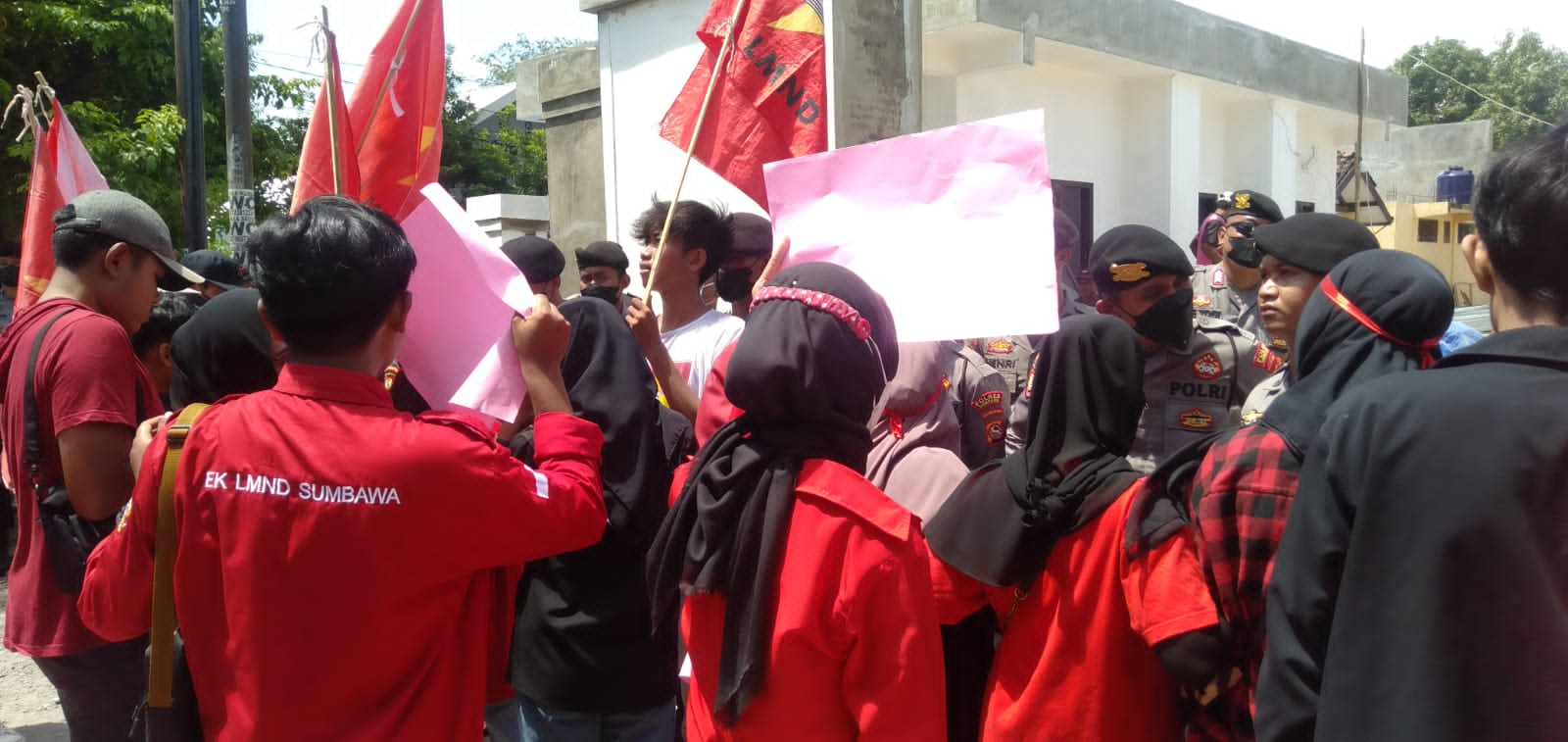 LMND Sumbawa: Hentikan Tindakan Represif Terhadap Gerakan Mahasiswa Dan ...